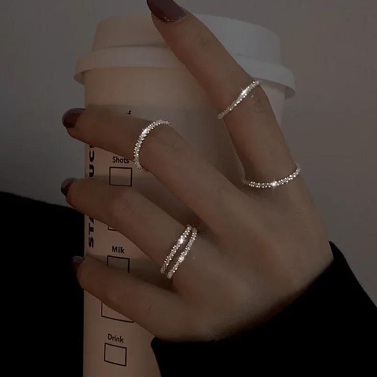 Black Heart Open Ring for Women - Minimalist Metal Band
