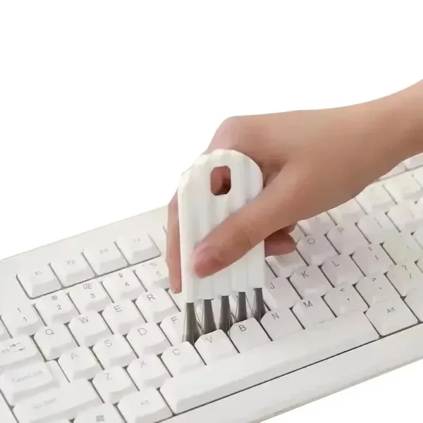 Bendable keyboard cleaning brush with soft bristles