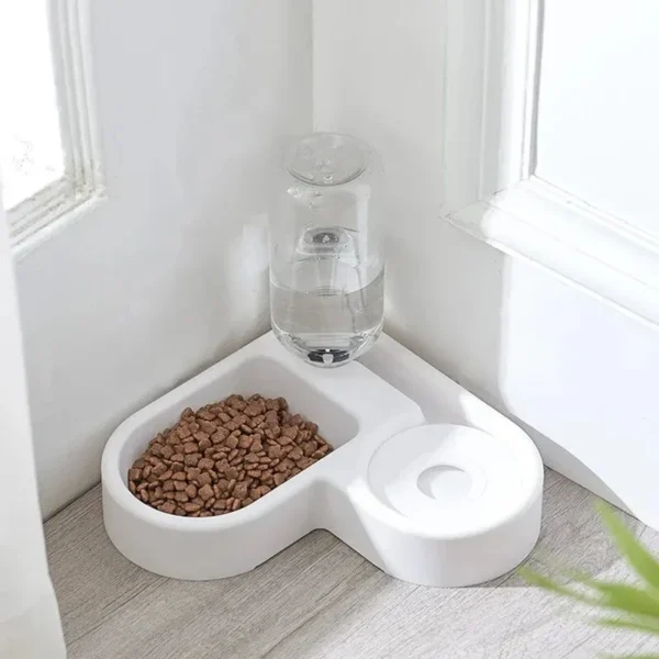 Automatic moisture-proof pet drinking and feeding bowl in white plastic