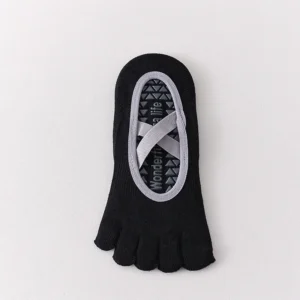 Two pairs of women's five-finger yoga socks with non-slip soles