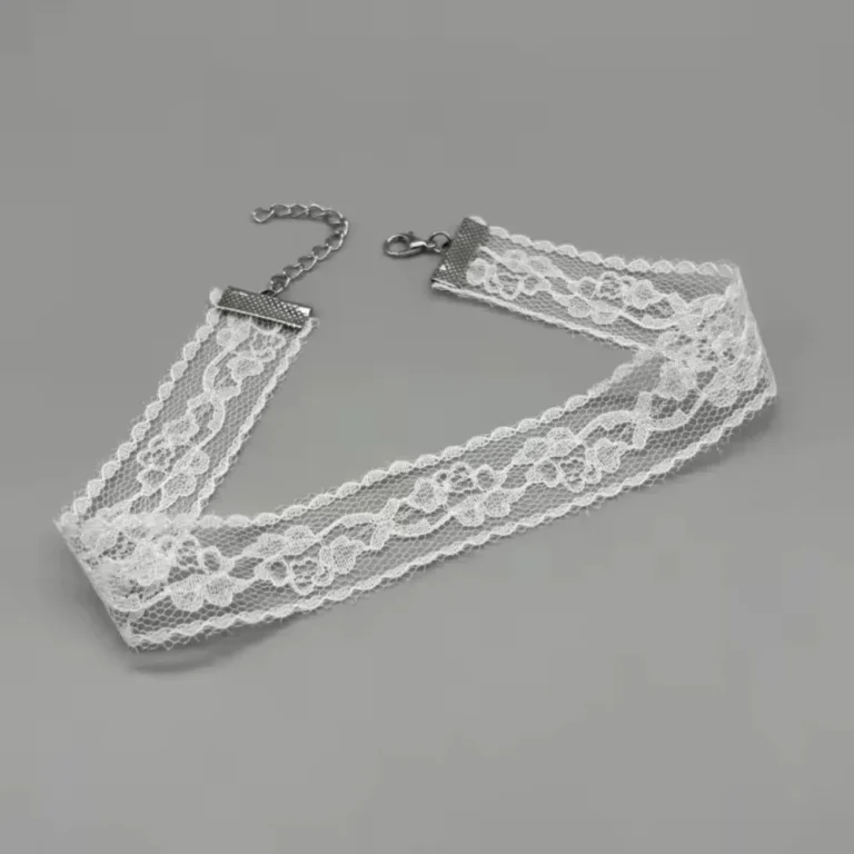 Black and White Floral Lace Short Choker Necklace