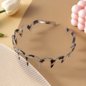 U-shaped plastic hair comb headband with fixed teeth and fluffy top