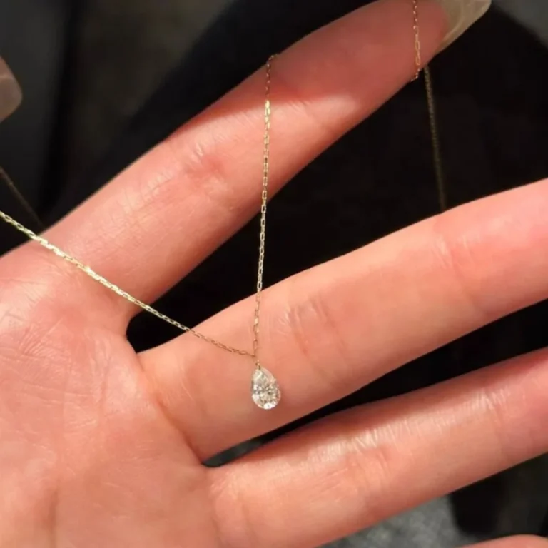 Minimalist Stainless Steel Teardrop Pendant Necklace with Zircon