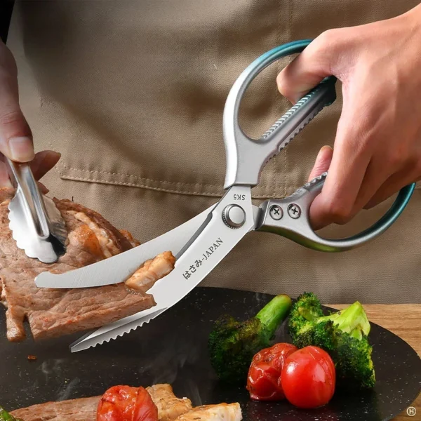 Seiko stainless steel kitchen scissors with blue gradient finish